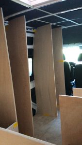 Gestellte Seitenwände